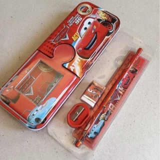 ชุดกล่องดินสอเหล็ก Lightning​McQueen.ที่มาพร้อมดีไซน์แม่เหล็กแบบจิ๊กซอว์ พร้อมอุปกรณ์​การเขียน​1ชุด🚘​