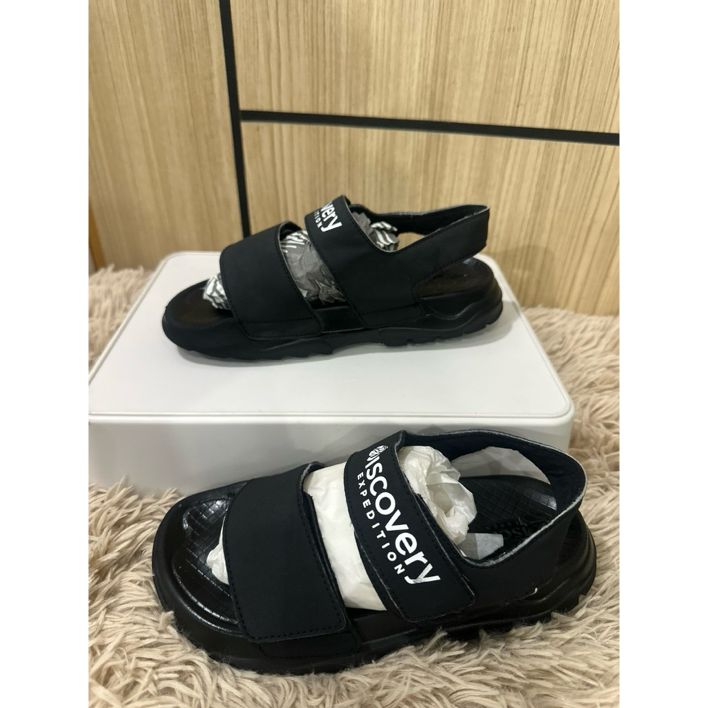 Discovery รองเท้าแตะ รองเท้ารัดส้น size36 สภาพ90% พื้นเต็ม แท้100%