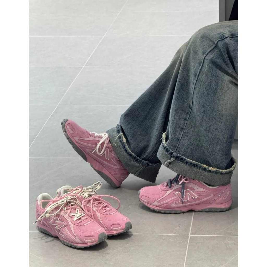 (สอบถามทางแชทก่อนกด)New Balance 204L Pastel Pink Taffy Sneakers U204LMMD