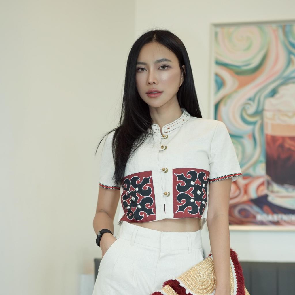 เสื้อคอจีนลายดอกเมี่ยน (ผ้าโพลี่เอสเตอร์พิมพ์ลาย)