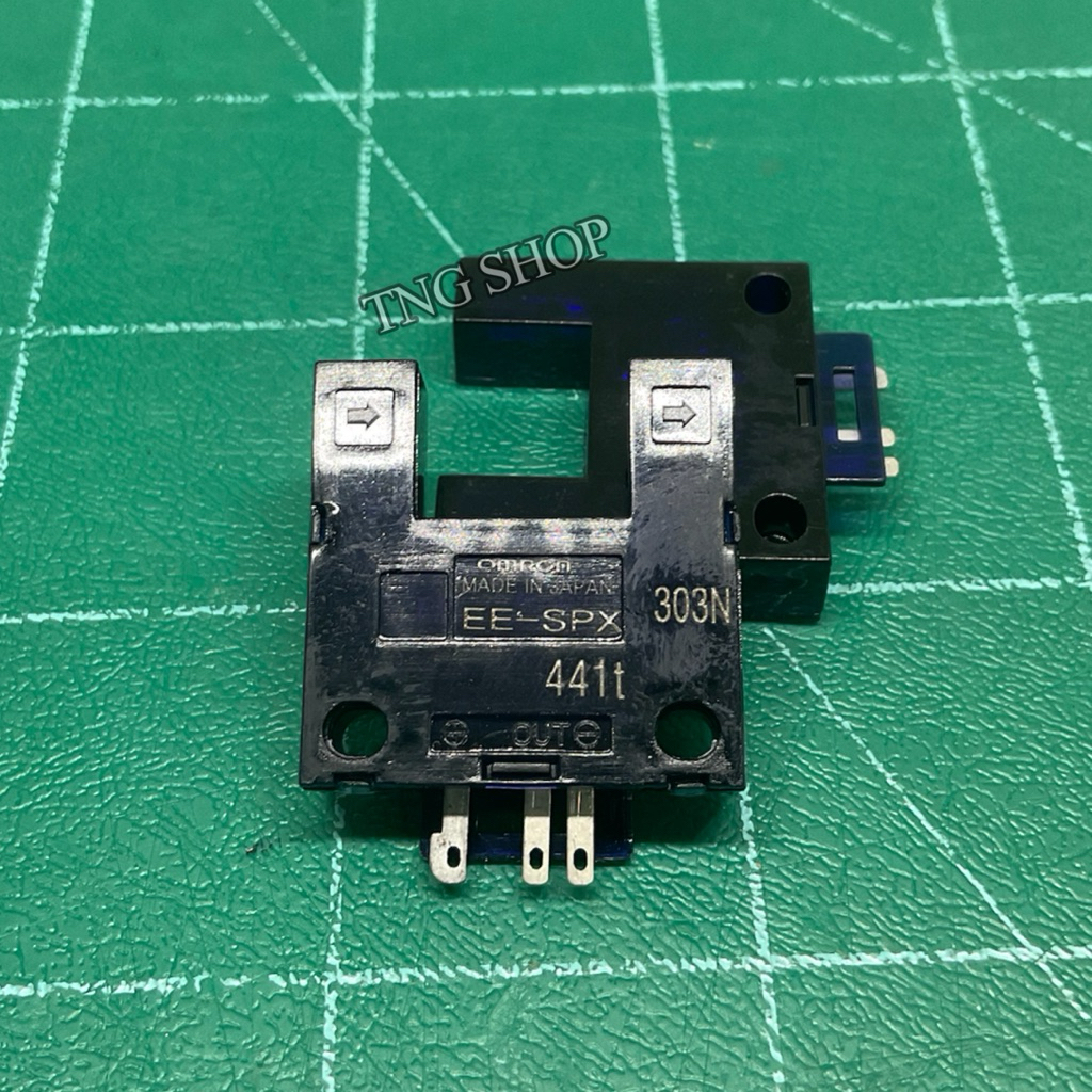 EE-SPX303N Sensor ระยะตรวจจับ 13 mm OMRON 5-24 VDC NPN เซ็นเซอร์ก้ามปู