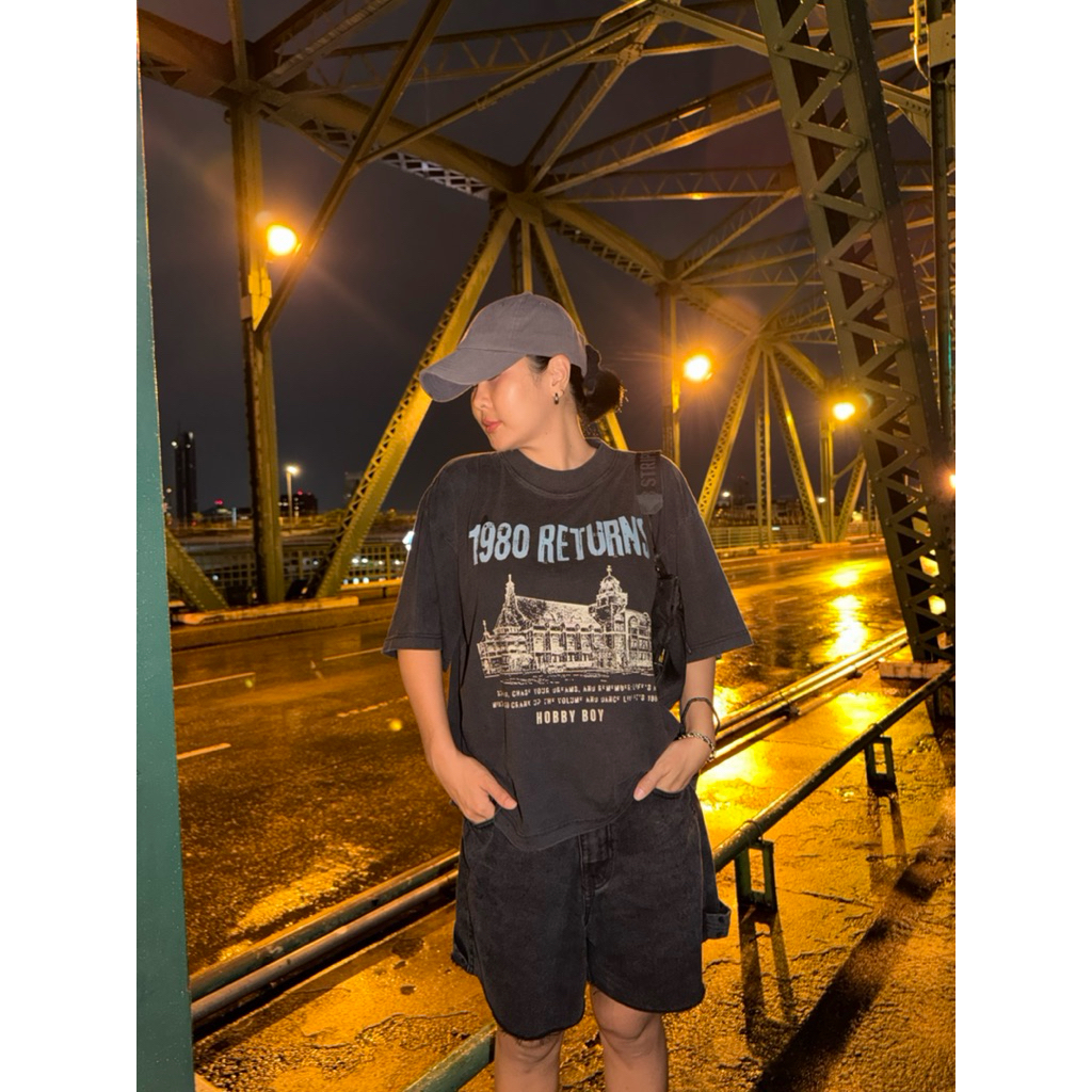 HOBBY BOY - ( BOXY สีดำเฟด ) 1980 เสื้อยืด Boxy Unisex