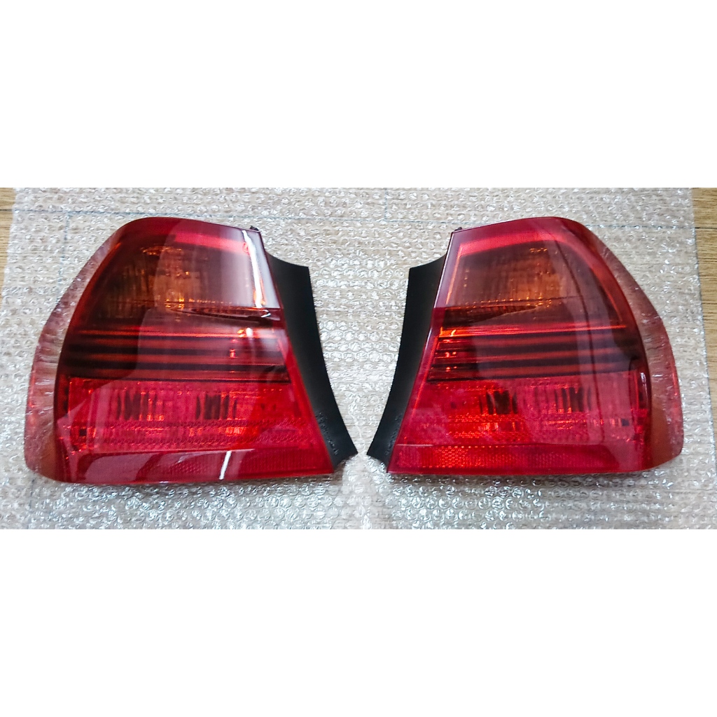 ไฟท้าย BMW E90 PRE LCI (05-08)