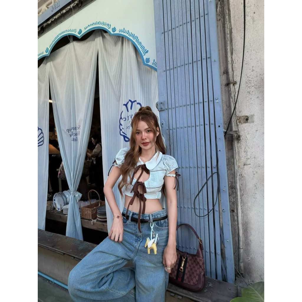 𝐍𝐞𝐰 𝐓𝐚𝐠𝐬 เสื้อSunshineสีฟ้า Sz.S,M,L ป้ายPitcha-พิชชา(มีขายเฉพาะเสื้อ)