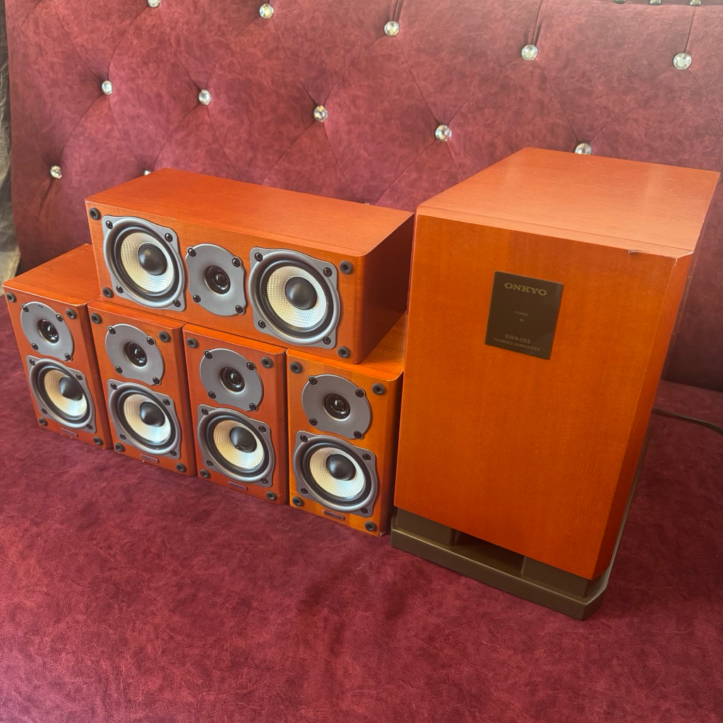 ชุดลำโพง Onkyo ตู้ซับ SWA-055 พร้อมลำโพงเซ็นเตอร์ และ ลำโพงเซอร์ราวด์ โปรดอ่านรายละเอียดเพิ่มเติม มื