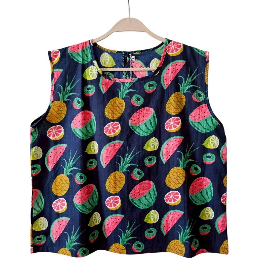 เสื้อคอกลม แขนกุด ไซส์ 42" มีหลายลาย ผ้าคอตต้อนอินเดีย ใส่สบาย ตรงปกถ่ายจากงานจริง