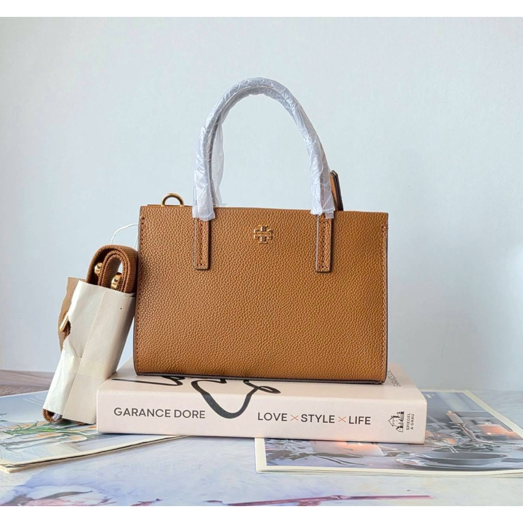 พร้อมส่ง✨✨  Tory Burch Blake Mini Tote Style No. 160637 ขนาด 7.8" (L) x 5.2" (H) x 2.5" (W)