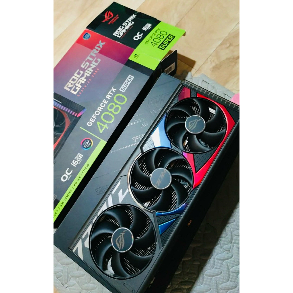 มือ 2 4080Super Rog Strix ประกันศูนย์