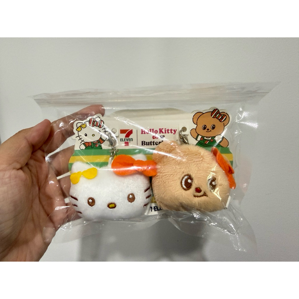 พวงกุญแจ Hello Kitty x Butterbear ลาย7-11