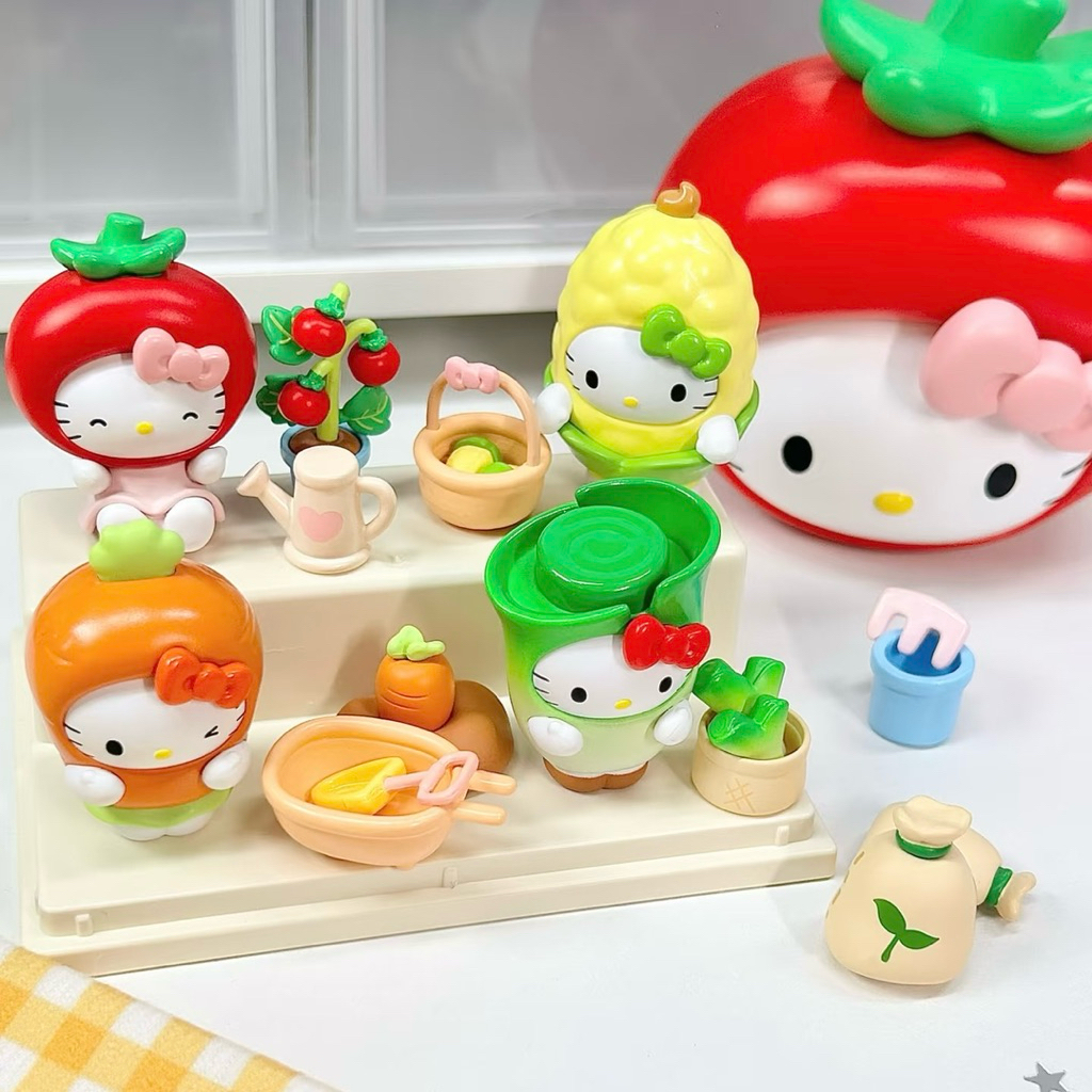 (🍅🥬พร้อมส่งด่วนในไทย) แบบสุ่มโมเดล : หัว Hello Kitty Vegetable Farm