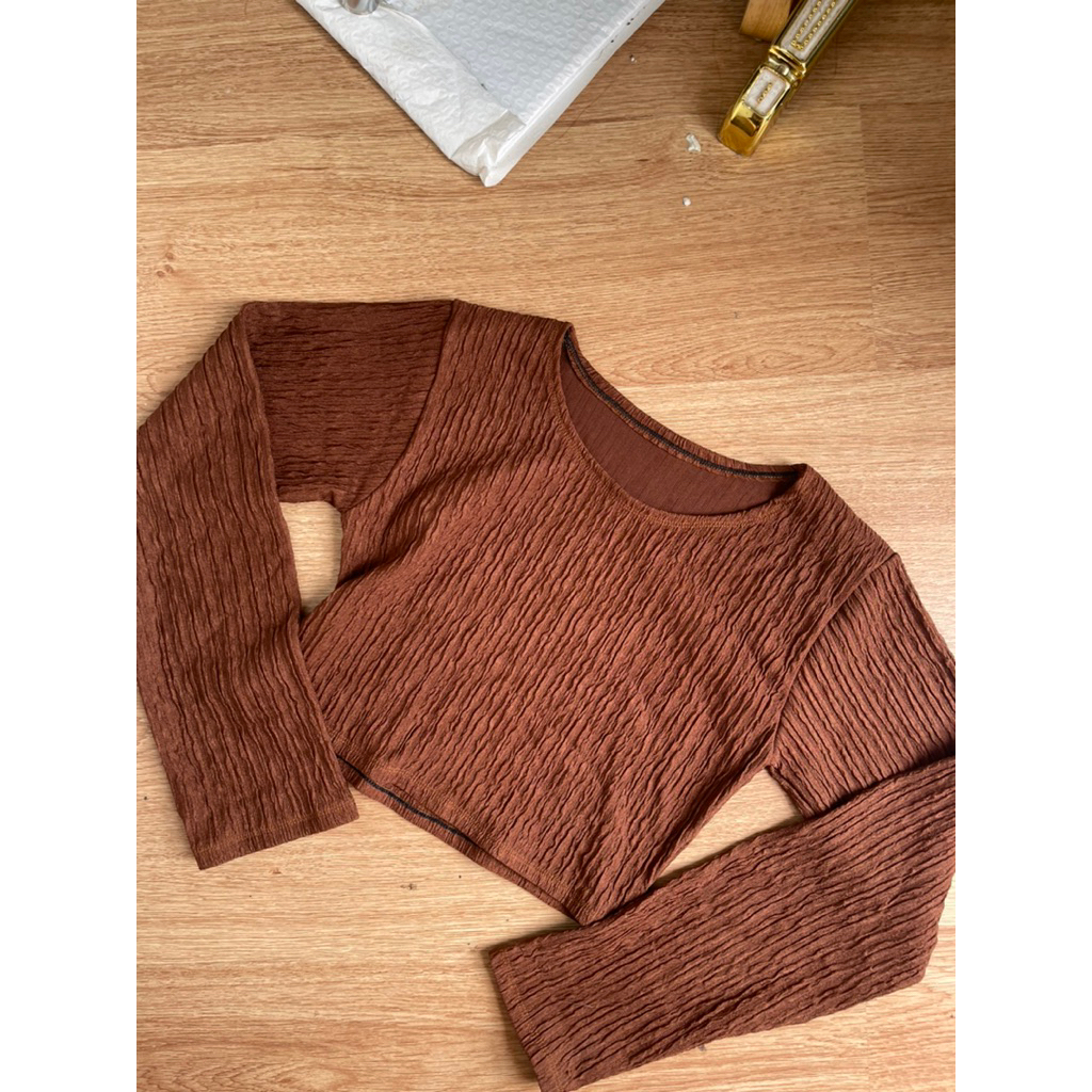 Javawa เสื้อครอปคอกลม แขนยาว งานผ้าอัดยับ ไม่ต้องรีด ต้องมีติดตู้ สีสดใส วัยรุ่น 67