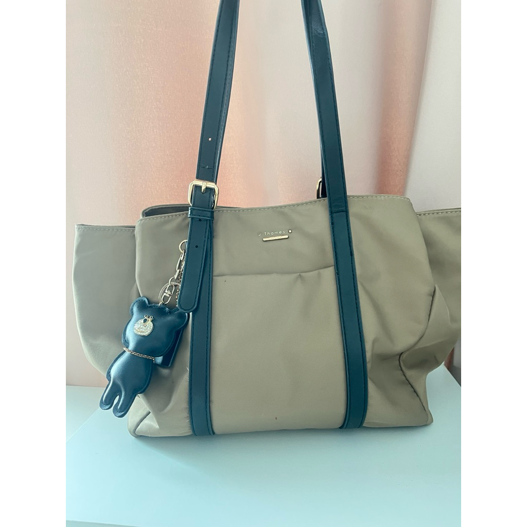 กระเป๋า Tote แบรนด์Thames มือสอง