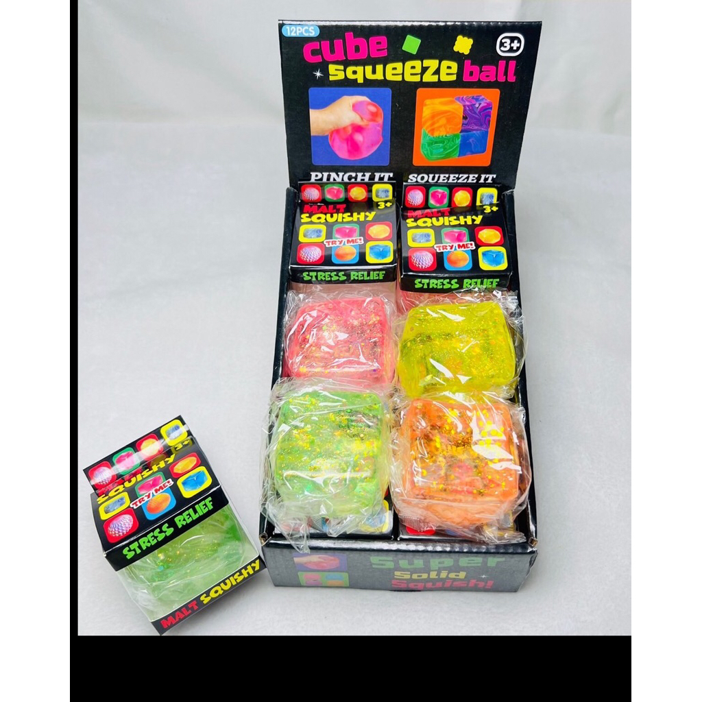 สกุชชี่น้ำแข็งกลิตเตอร์ Cube squeeze ball กล่องละ 12 ชิ้น