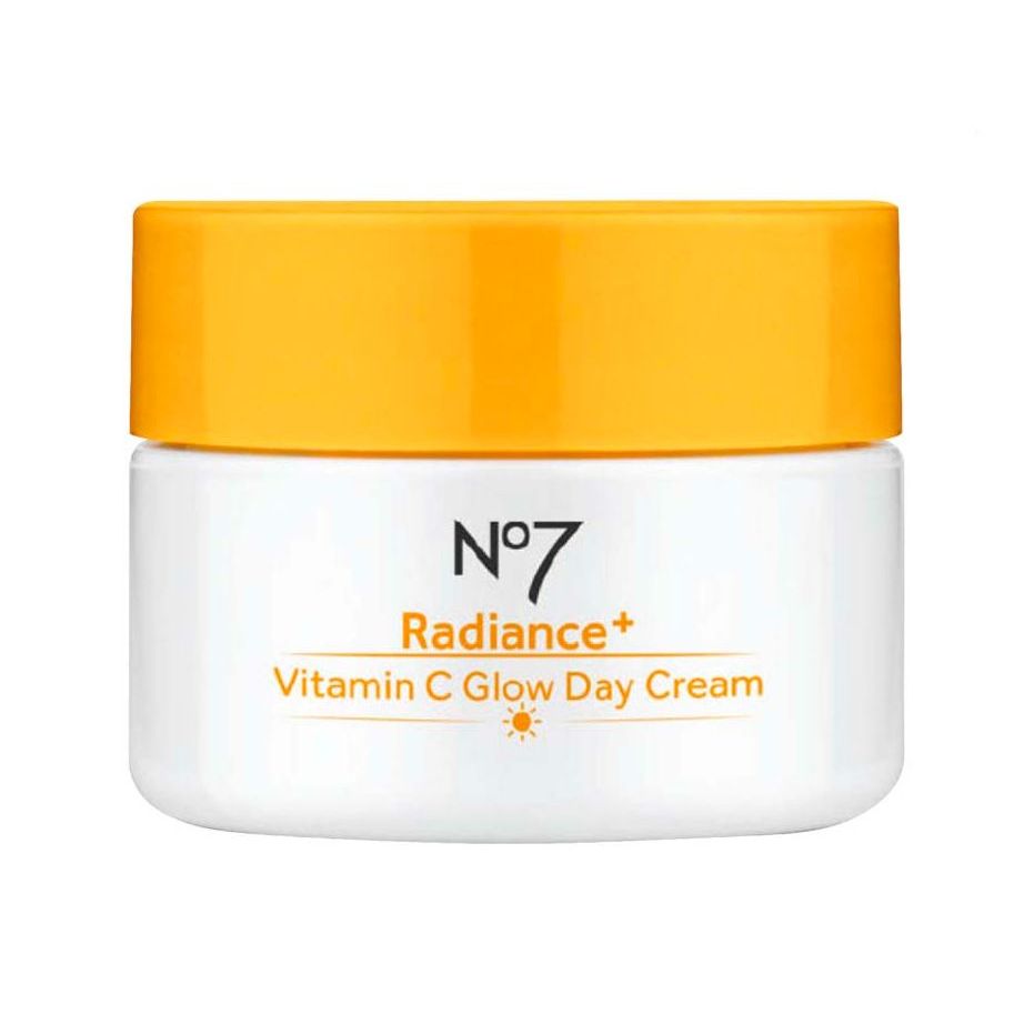 No7 Radiance+Vitamin C Glow Day Cream 18 ML. นัมเบอร์เซเว่น เรเดียนซ์ พลัส วิตามิน ซี โกลว์ เดย์ ครี