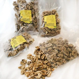 วอลนัท เม็ดซีก 500 กรัม Walnut แกะเปลือกเนื้อล้วน เกรดAAA ผลิตใหม่ สะอาด สินค้านำเข้า