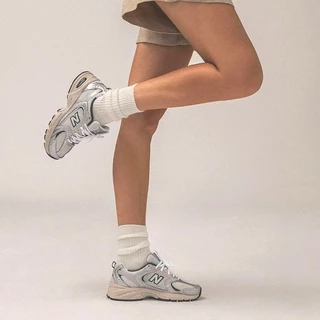 รองเท้าผ้าใบพื้นหนา สไตล์วินเทจลำลอง ใส่สบาย ระบายอากาศดี ใส่ได้ทุกโอกาส