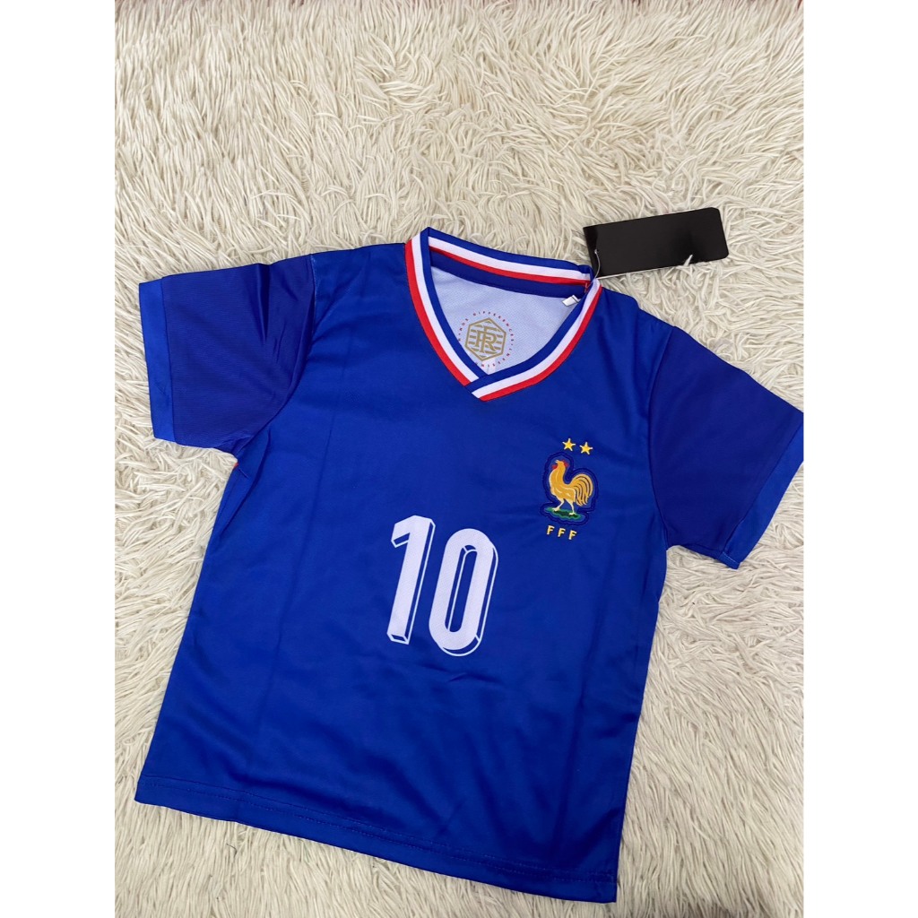 BONOIRชุดบอลเด็กทีมฝรั่งเศสน้ำเงินพร้อมกางเกงชื่อเอมบัปเป้ เบอร์10ใส่สบายไม่ร้อน