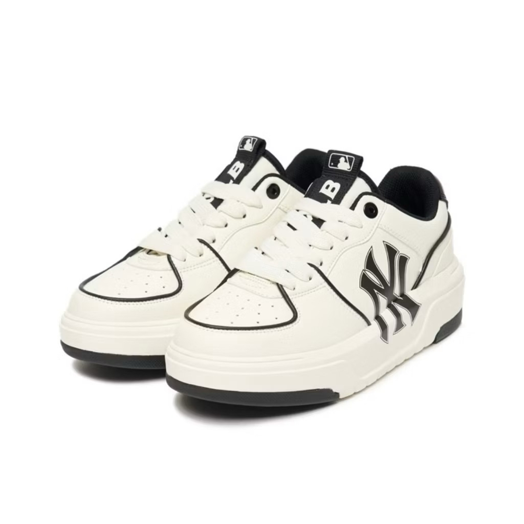 MLB รองเท้าผ้าใบ Unisex รุ่น 3ASXCA12N 50WHS - สีขาว
