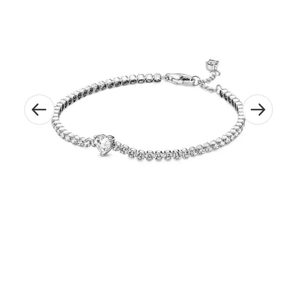 PANDORA สร้อยข้อมือ แท้ 💯 สภาพดี เข้าShop ทำความสะอาดได้ตลอดชีพ