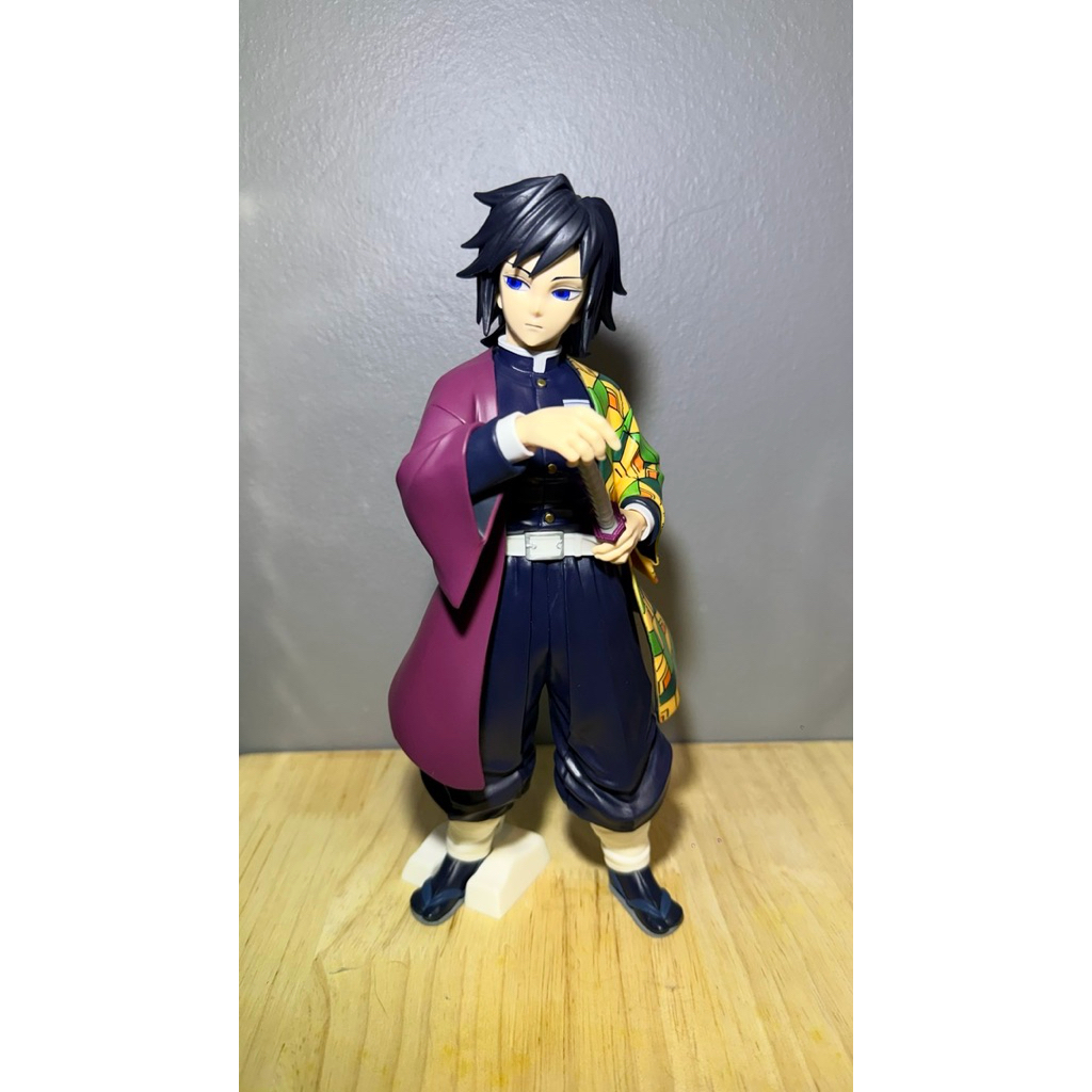 กิยู โทมิโอกะ (Giyu Tomioka) จากอนิเมะ/มังงะ Giyu Tomioka เรื่อง Demon Slayer: Kimetsu no Yaiba