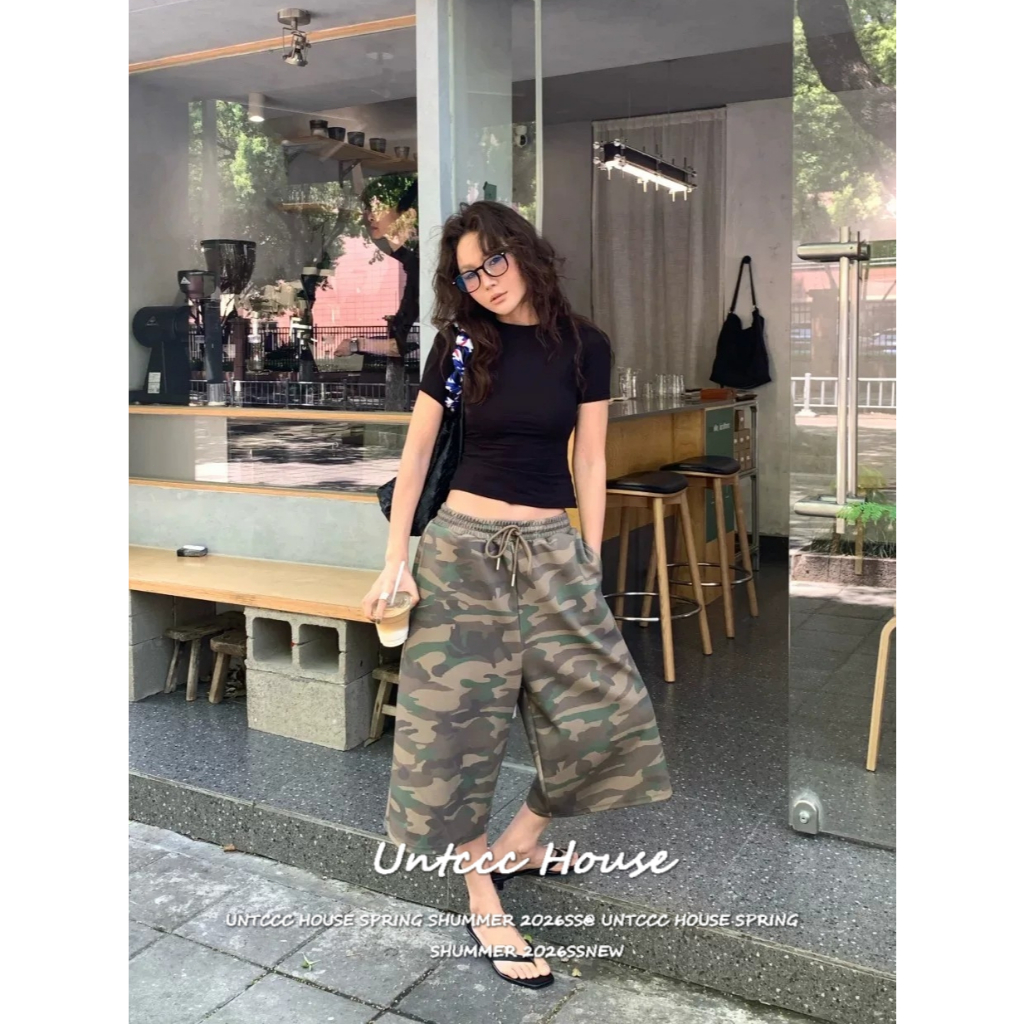 [Trendy Camo Cropped Sweat Pants]กางเกงครอปผ้าสเวตสไตล์แฟชั่นลายพรางยอดนิยม ทรงกว้างทำให้ต้นขาดูผอมเรียวขึ้น