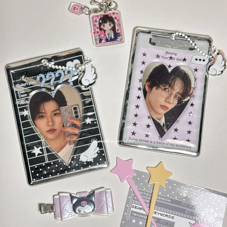 Soft Heart Season Photocard Holder PVC เฟรมการ์ด หัวใจลายซีซันคิ้วท์ พร้อมจี้น่ารักๆ
