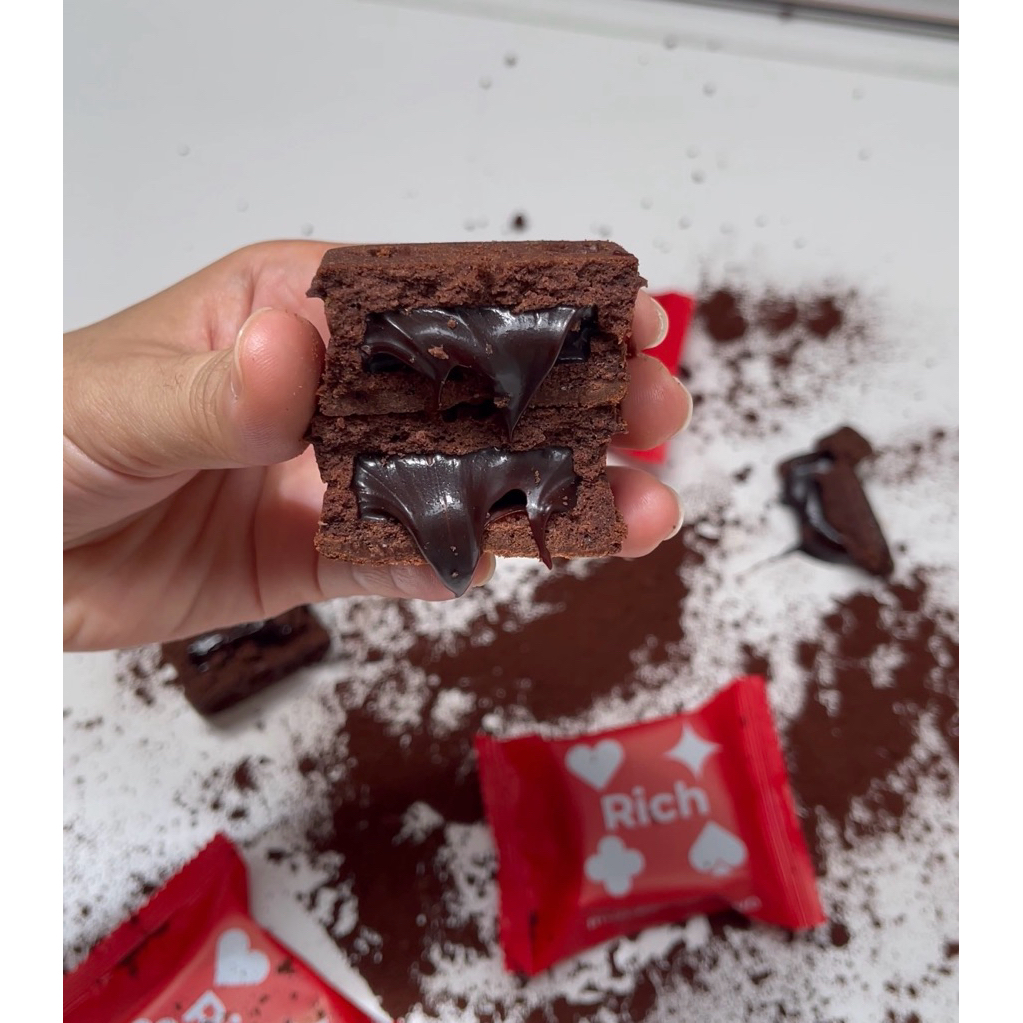 RICH BUTTER SAND บัตเตอร์แซนด์ คุกกี้ญี่ปุ่น ไส้คาเคา โกโก้ (Cacao) ขนมญี่ปุ่น