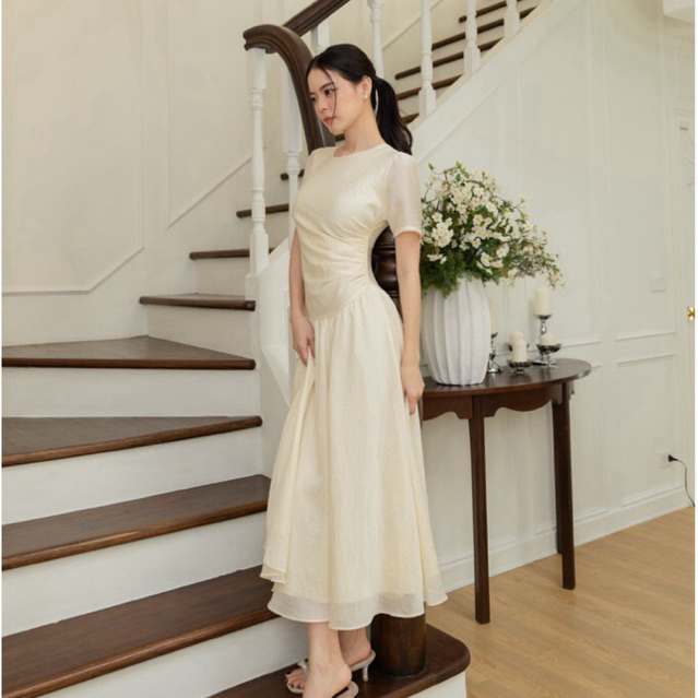 BROWN.BKK - MARY DRESS สวยแบบผู้ดีโดยกำเนิด ได้ลุคสาวใจเย็น ชีวิตดี เงินเข้าวันละล้าน