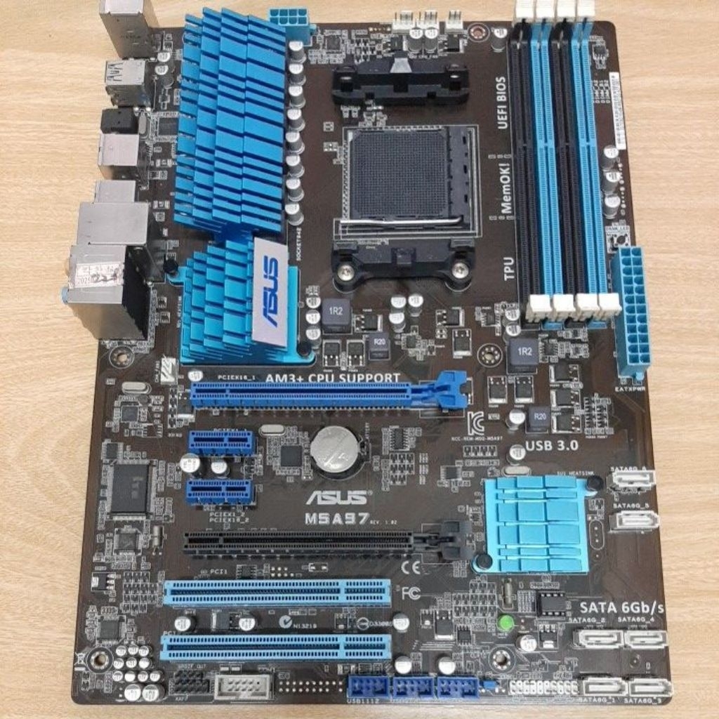 เมนบอร์ด asus m5a97 am3+ แถมฟรี cpu fx 6300 1ตัว