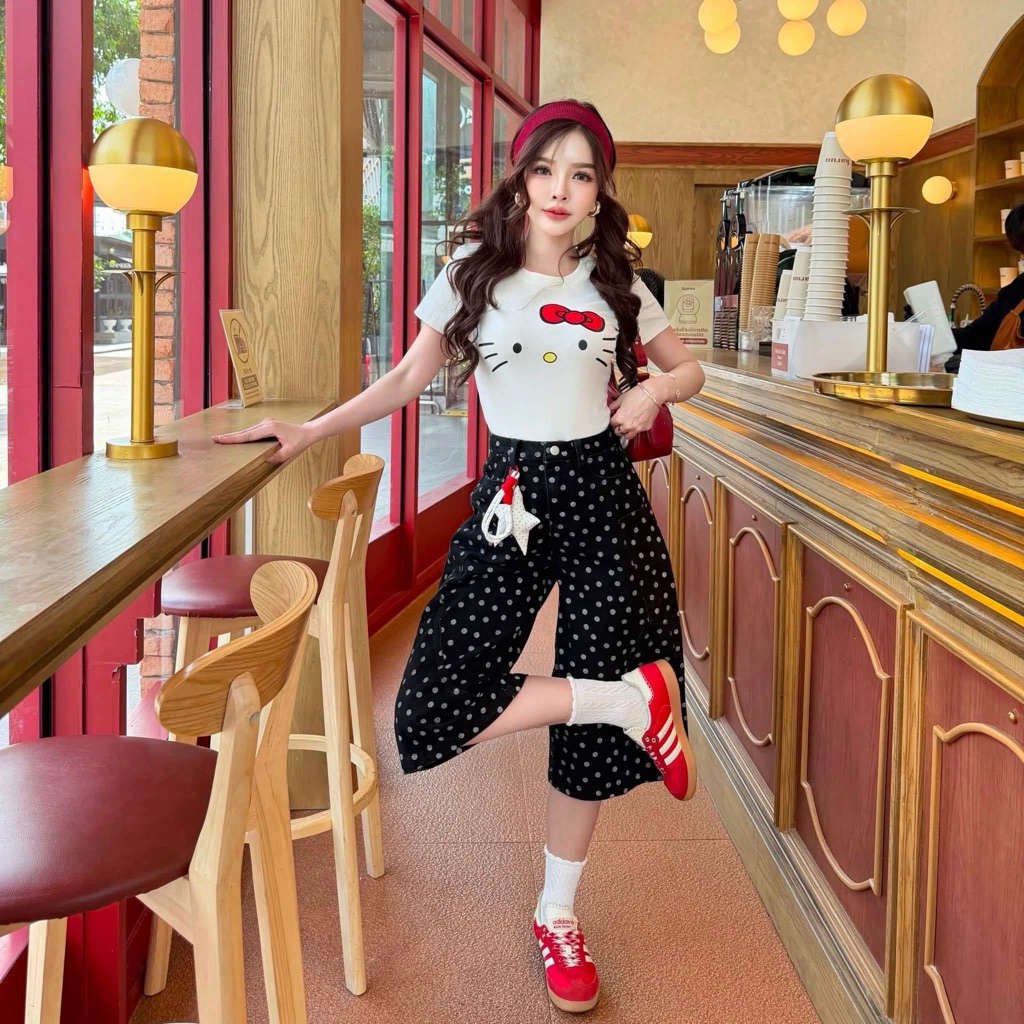 🔖Newinเซต3ชิ้น เสื้อครอปน้องเหมียว+พวงกุญแจ+กางเกง5ส่วน(S,M)🔖Keepme