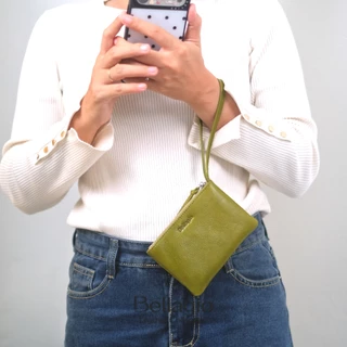 Bellagio กระเป๋าสตางค์หนังวัวแท้ รุ่น Adella Wallet สไตล์โมเดิร์นคลาสสิค มีสายคล้องมือ พกพาสะดวก