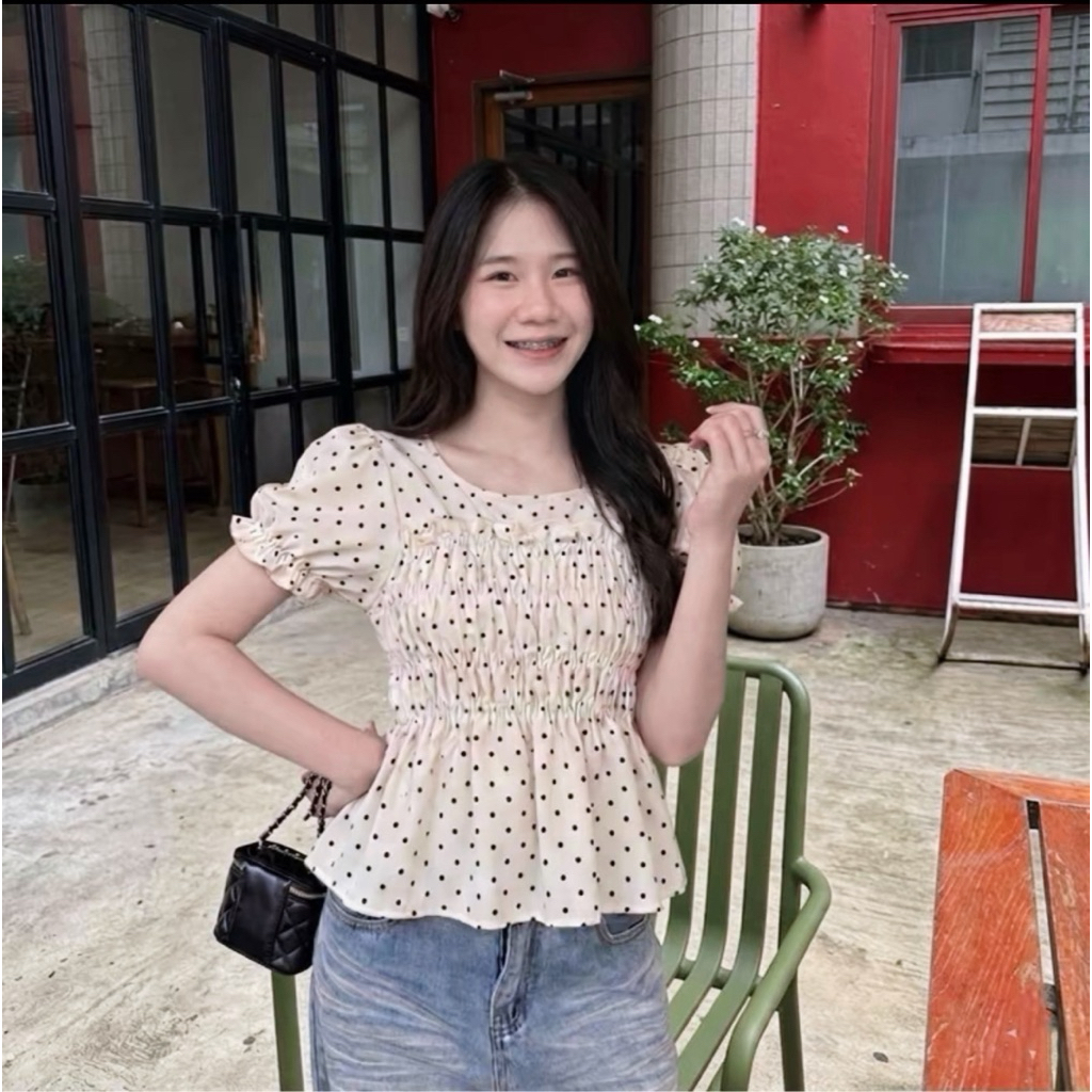 งานใหม่เสื้อแขนตุ๊กตาสม็อคระบายชั้นมี2ไซส์อก32-48(รหัสJ83) กดก่อนหมดน๊าาา