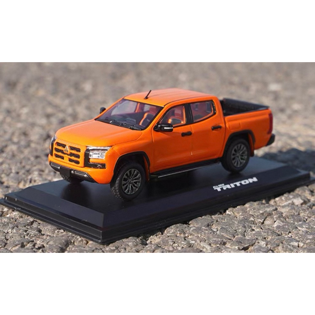โมเดลรถ Mitsubishi Triton 1:43 🔥 มีกล่องอะคริลิค 🔥 โมเดลรถเหล็ก