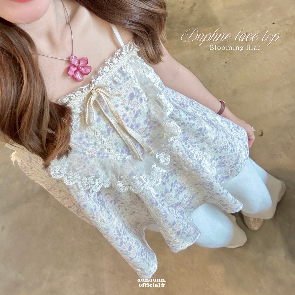 (aunaunn.official) Daphne lace top – เสื้อสายเดี่ยวลายดอกไม้ แต่งลูกไม้ น่ารักมากๆ