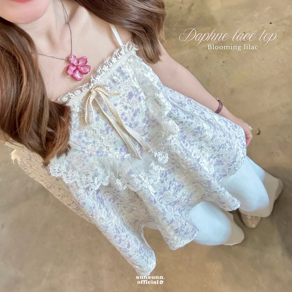 (aunaunn.official) Daphne lace top – เสื้อสายเดี่ยวลายดอกไม้ แต่งลูกไม้ น่ารักมากๆ