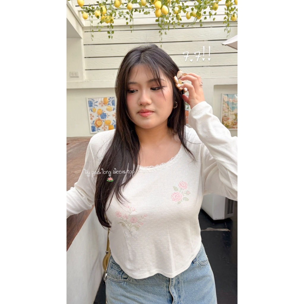 lily pad long sleeve top เสื้อแขนยาวผ้าฉลุ พิมพ์ลาย (พร้อมส่ง)