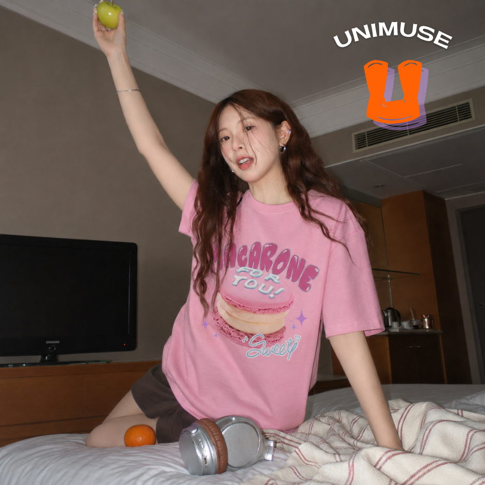 ส่งด่วน UNIMUSE เสื้อยืดคอกลมผู้หญิง เสื้อยืดโอเวอร์ไซส์ผู้หญิง สกรีน มาการอง เสื้อยืดคอกลมOversize ผ้าฝ้าย100%