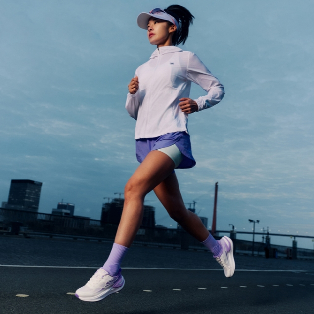 SKECHERS حذاء جري نسائي Slip-Ins GOrun Consistent Pro — صورة 2