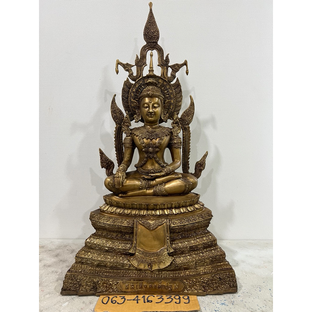 สมเด็จองค์ปฐม  หน้าตัก 9นิ้ว  สูง 26 นิ้ว