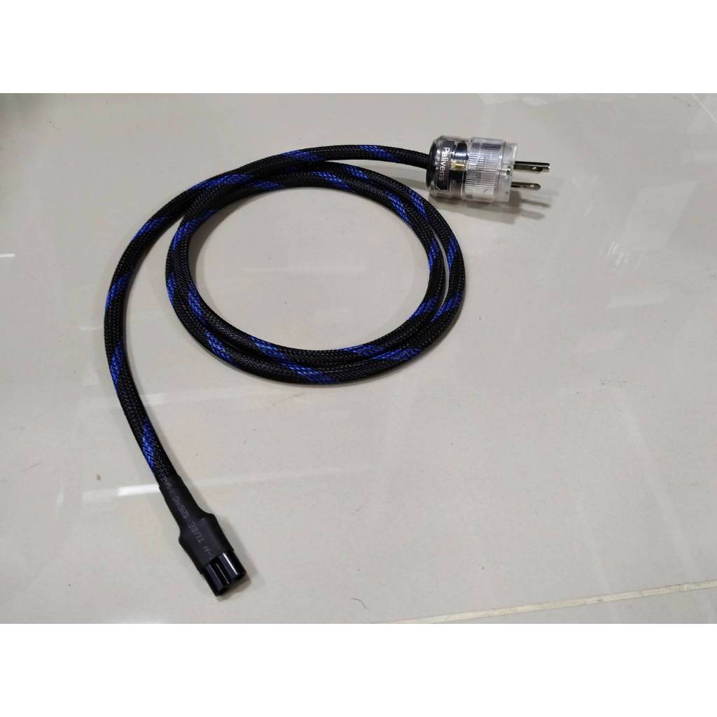 ....สายไฟเยอรมัน  HELUKABEL helukabel   2.5 sq mm  ท้ายเลข 8 หรือ c7 พร้อมใช้งาน สำหรับทีวี ซีดี บูลเรย sub สุดคุ้มค่ารา