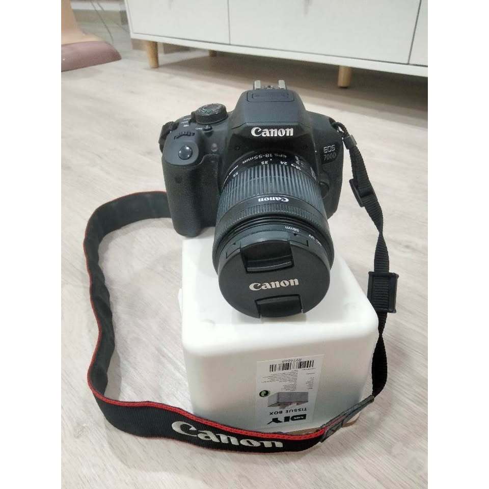 กล้อง Canon EOS 700D พร้อมเลนส์ EF 50mm f/1.8 STM (อุปกรณ์ครบ)
