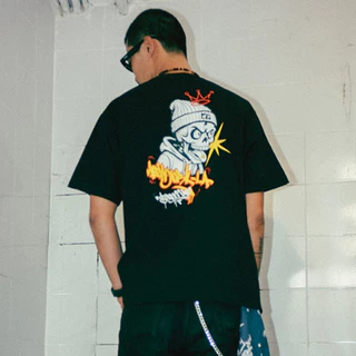 NYLA เสื้อยืด CROWNED REBEL TEE 2026