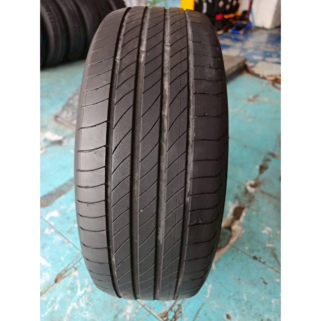 ยางเปอร์เซ็นต์ ยางมือสอง Michelin ขนาด 195 65 R15 ปี21 ราคา 211 บาท