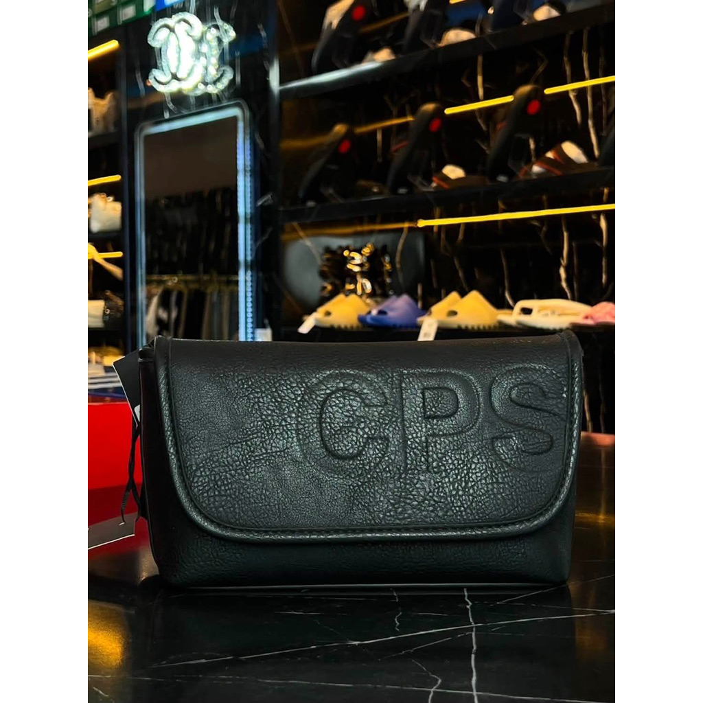 กระเป๋าสะพายข้าง CPS CHAPS รหัส (CPS 13P)