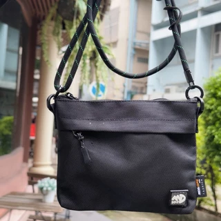 พร้อมส่งCici252กระเป๋าสะพายรุ่นใหม่คุณภาพดี กระเป๋าผ้าไนลอนผ้าเบาสบายกระเป๋าสะพายข้างท่องเที่ยว สายคล้อง กันน้ำ