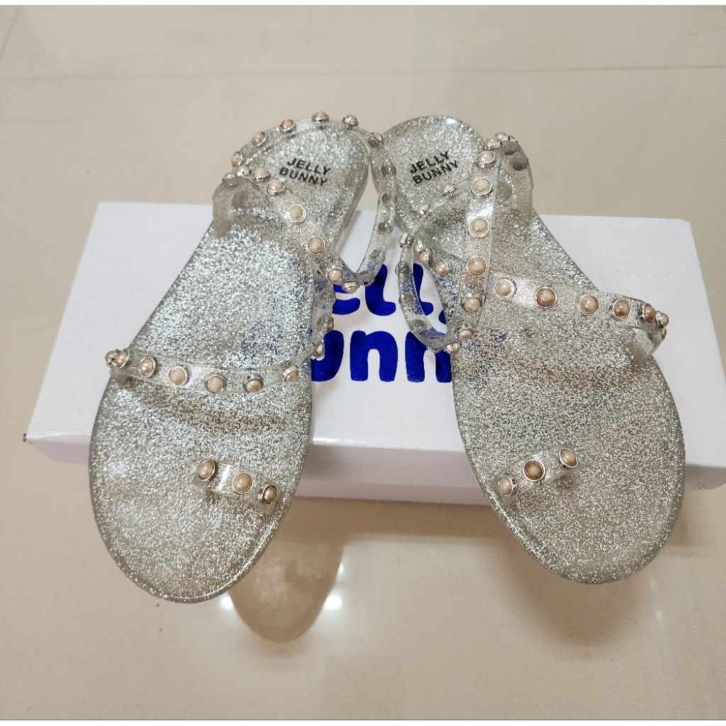 รองเท้า jelly bunny มือหนึ่ง/มือสองคุณภาพดี