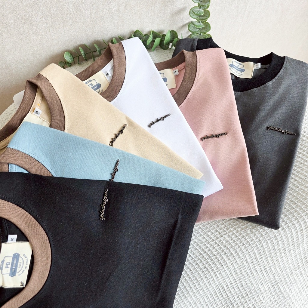 PB DESIGN P70 เสื้อยืดแขนสั้นขอบคอขอบแขน สอยปิ๊กเหล็กหน้า ผ้าคอตตอนทรงตรง คอกลมS-3XLเสื้อยืดผู้หญิง
