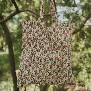 Madmatter - Logo Tote Bag กระเป๋าผ้าลายทาง