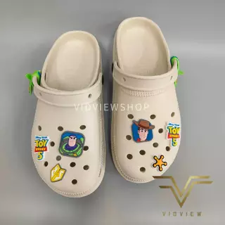 VIDVIEW มีส่งด่วน รองเท้าหัวโต Opta 001 เบอร์ 36-42 แบบสวม พร้อม Jibbitz ทอยสตอรี่ ลิขสิทธิ์แท้