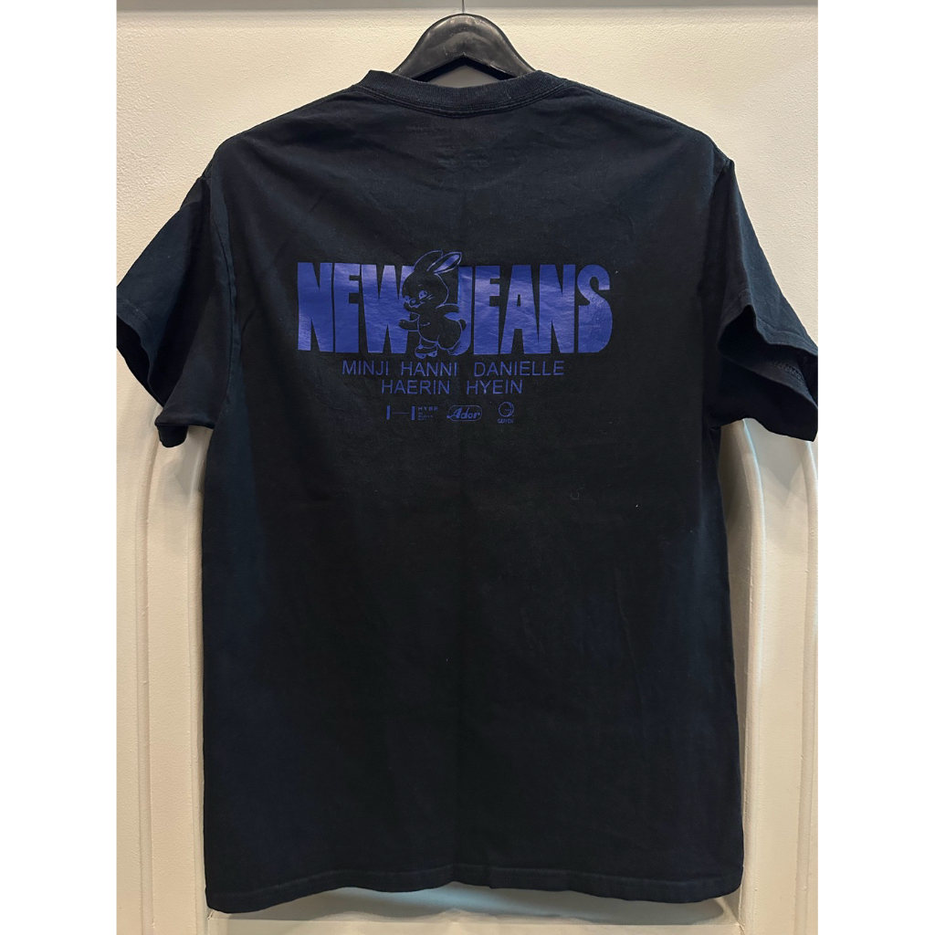 เสื้อ   New    Jeans